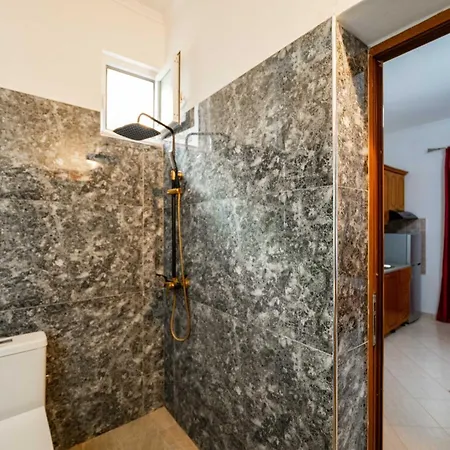 Appartement Agim Doko