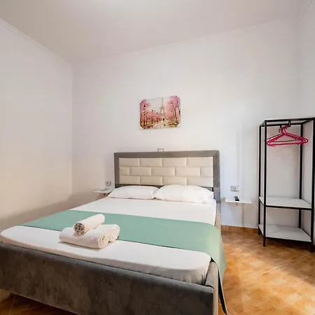 Agim Doko Εξαμίλιο