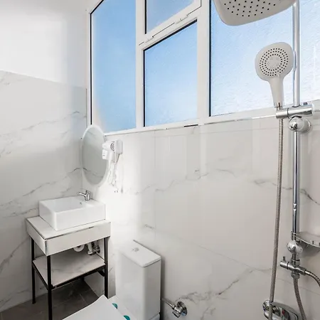 Agim Doko Εξαμίλιο